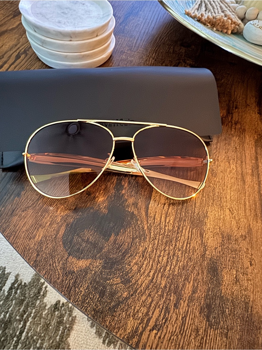 Women’s Gold Aviator Sunglasses with Brown Gradient Lenses